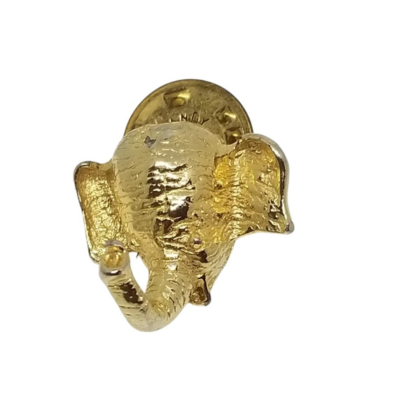 VINTAGE TEXTURED GOLDPLATED LUCKY ELEPHANT HEAD PIN - Picture 2 of 5